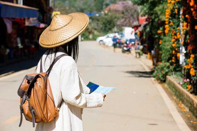 How to Get Around Vietnam Fast, Comfortable, and Cheap