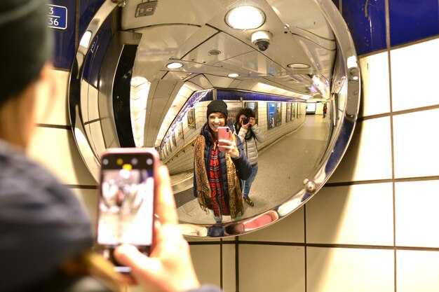 How to Get from Santiago Airport to the City Centre: Transit Options