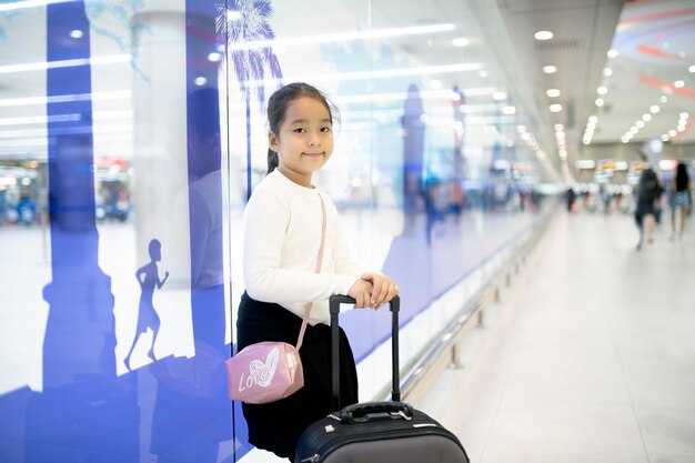 How to Get from Tan Son Nhat International Airport to Ho Chi Minh City Center