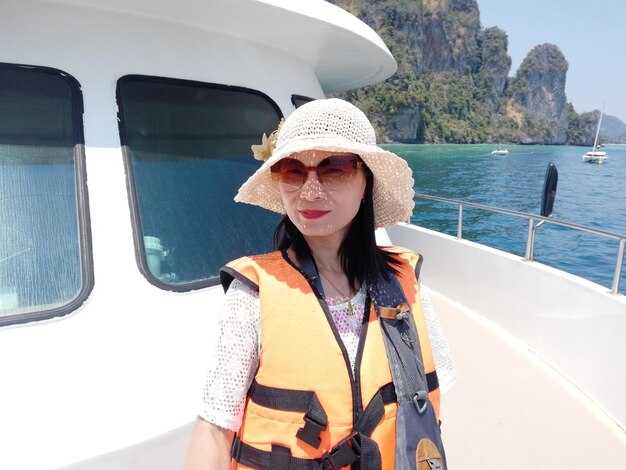 How to Get to Koh Samui: Flights, Ferries, and Practical Travel Tips