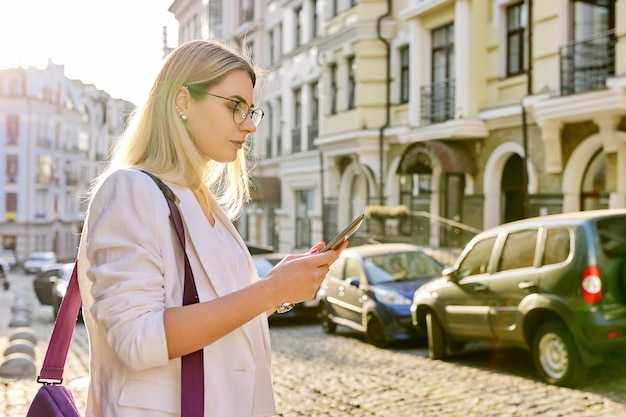 Where to Hail a Taxi: Airports, Main Stations, and Central Pickup Points