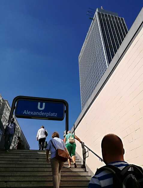 JFK, LGA & Islip: NYC Letištěs Guide, Flights & Transit Tips