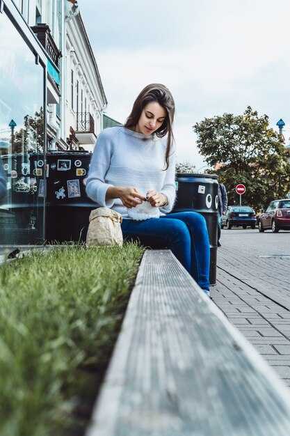 Luggage, Boarding, and Onboard Comfort on Public Transit to Love Field