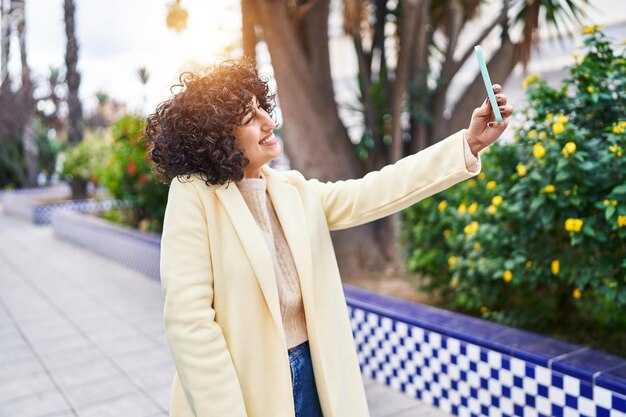 Tickets and payment: passes, cards, and contactless options