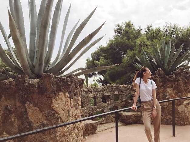 Respect Local Customs and Laws: Practical Do's and Don'ts