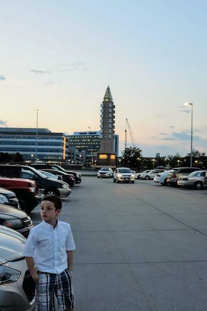 Car Rental Considerations in Mumbai: Insurance, Documents, and Driver Requirements