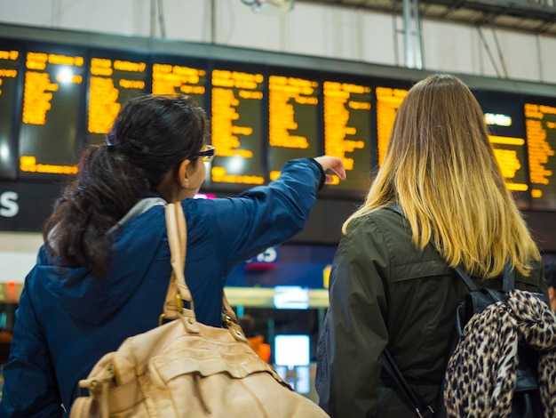 Hidden Fees and Surcharges: Parking, Tolls, Baggage, and Rentals