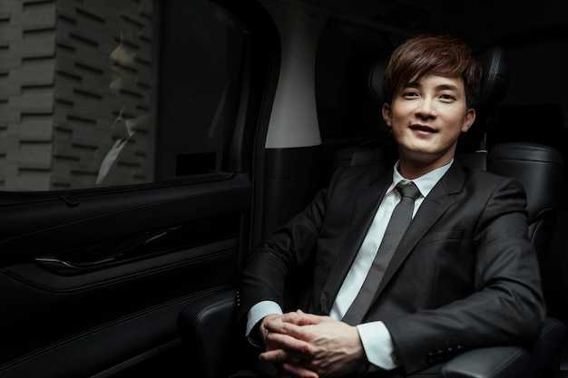 Private Chauffeur Car in Ho Chi Minh City (Saigon) - Luxury Transport