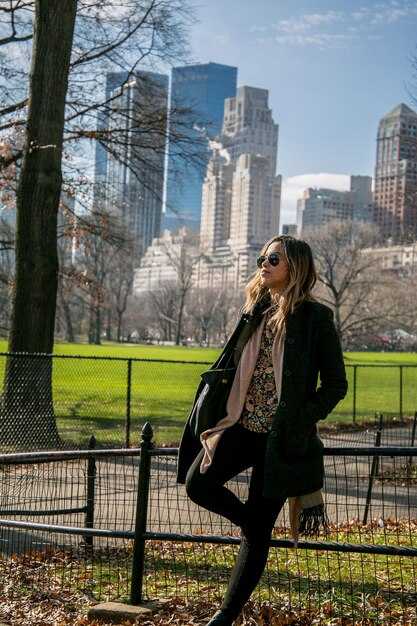 Private Guide Details: Languages, Credentials, and Commentary Style