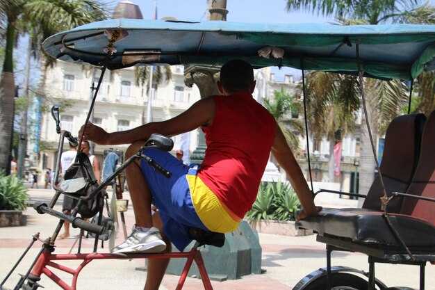 Santo Domingo Transportation Guide - How to Get Around the Dominican Capital by Bus, Taxi, Metro, and More