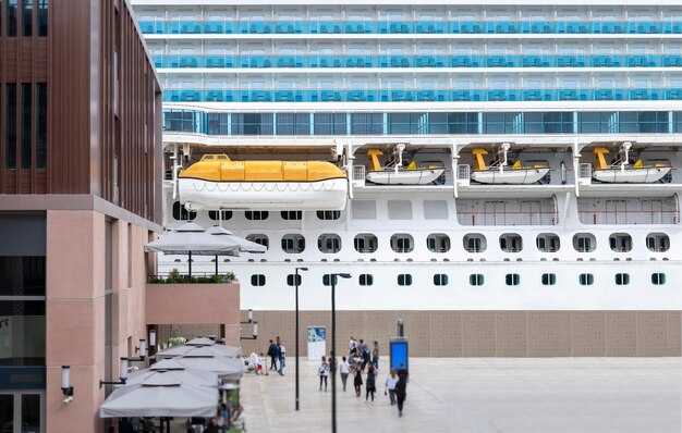 Transit Services at the Airport: Sleep Facilities, Showers, and Baby Rooms