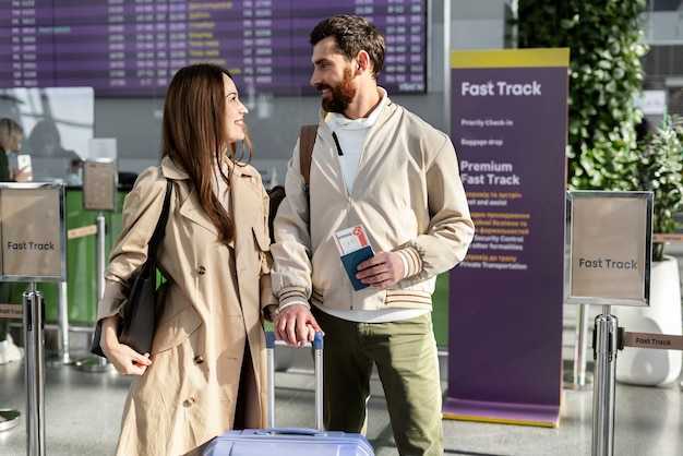 Dining options, hours and services for travelers