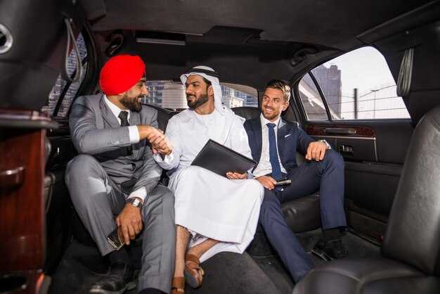 Taxi in Abu Dhabi - The Complete Guide to Rides, Fares, and Tips