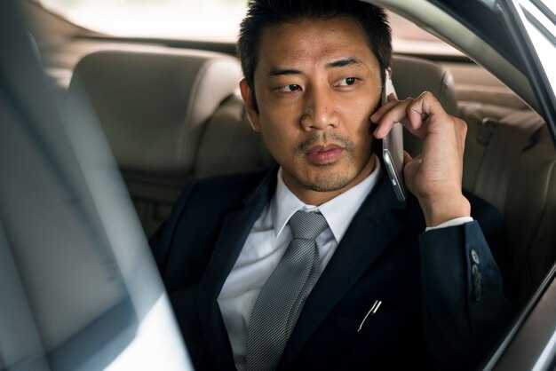 Safety and Convenience: Child Seats, Luggage Handling, and Airport Transfers