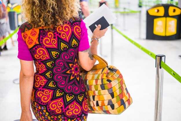 Renting a car at CPT Airport: driving route to Paarl, tolls, fuel costs, and parking tips