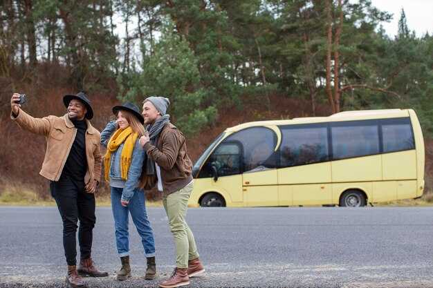 How to choose ferry routes for island hopping