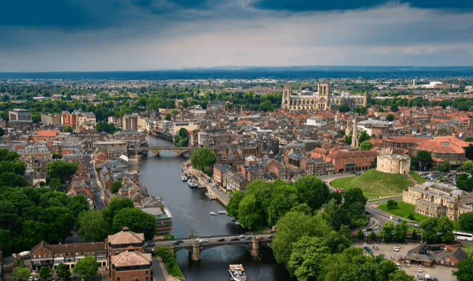 York se confruntă cu creșterea volumului de turiști și cu frustrările comunității