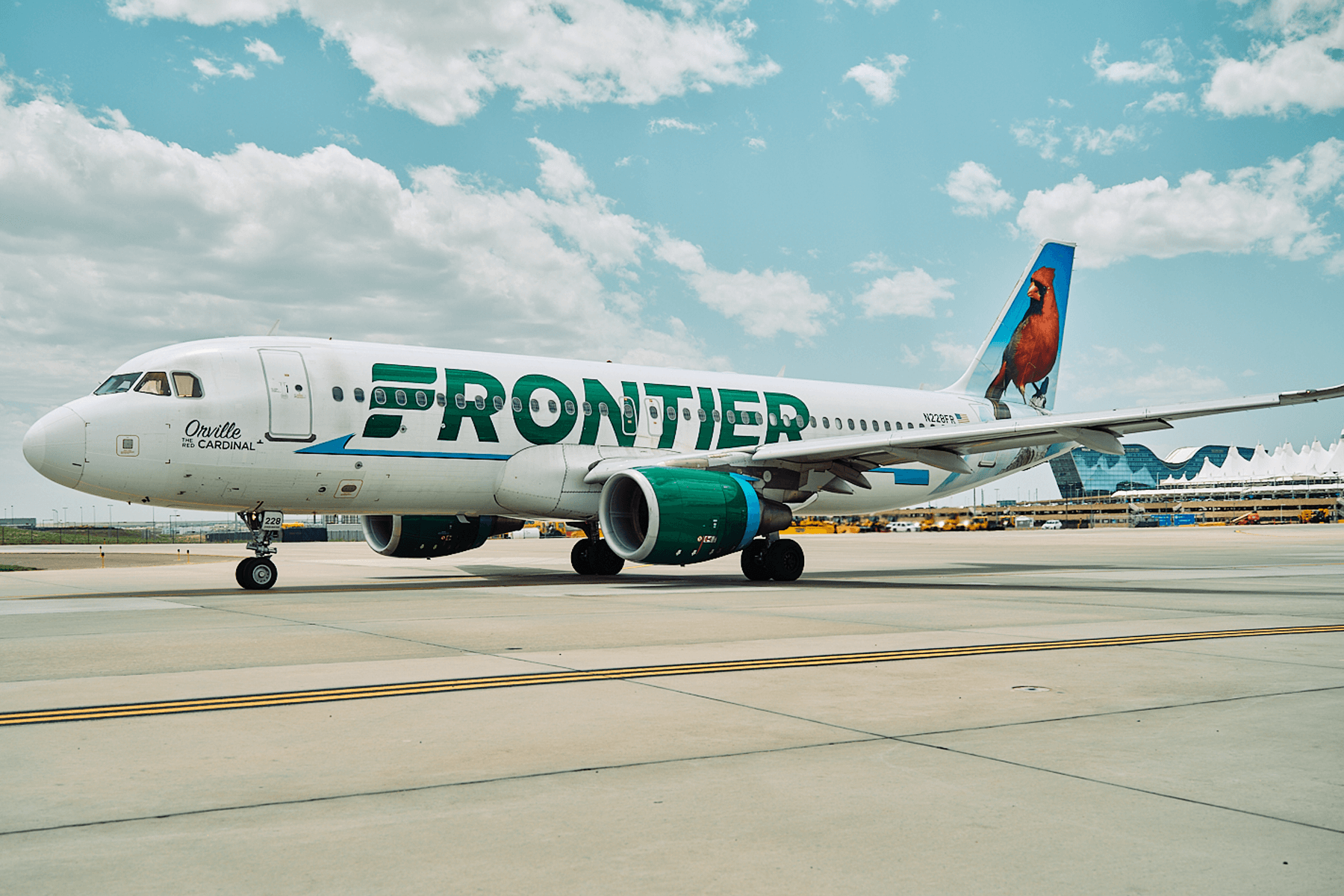 Frontier Airlines introduce o ofertă de bagaje gratuite pentru a atrage clienții Southwest