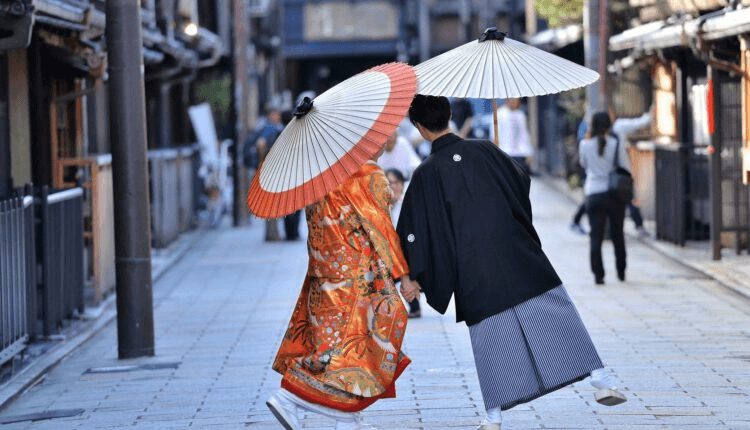 Imersiune în cultura japoneză autentică cu noile pachete turistice