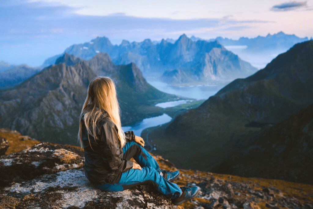 Sfaturi esențiale de siguranță pentru călătorii solo