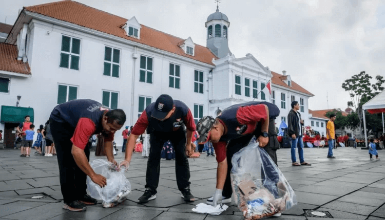 Strategies for Improving Cleanliness in Indonesia's Tourist Destinations