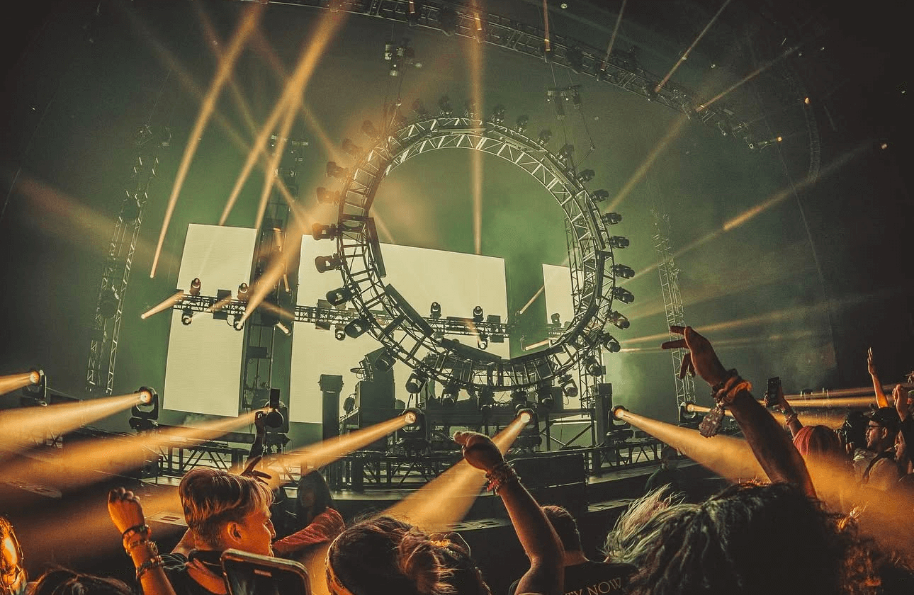 Wobbleland 2025 se mută la Cow Palace: O nouă locație pentru fanii muzicii bass