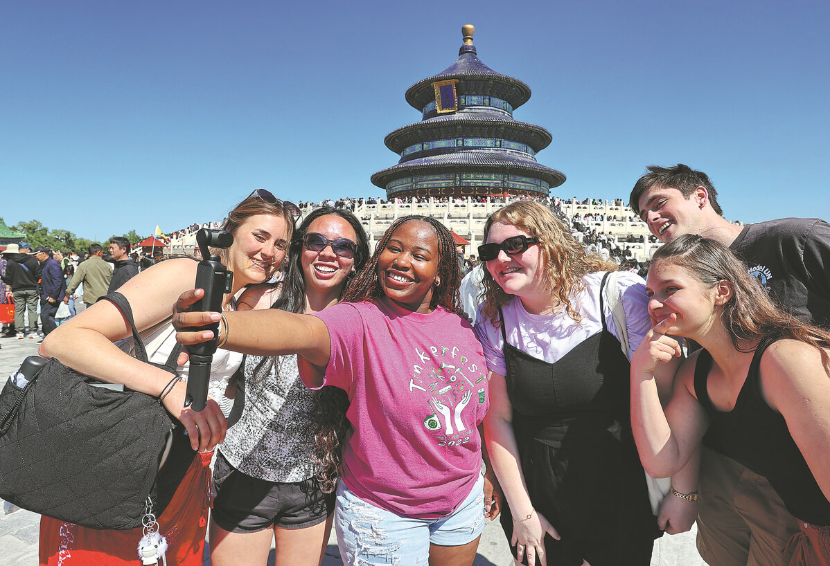 Record Tourist Engagement During Holiday Period