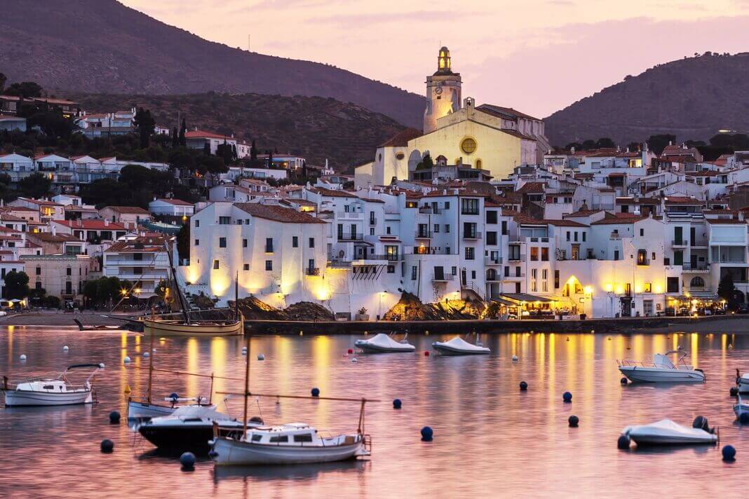 Popular Spanish Seaside Escape for French Travelers