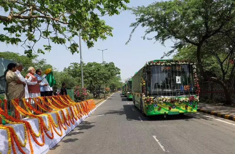 Launch of 200 Electric Buses in Delhi Enhances Green Transport