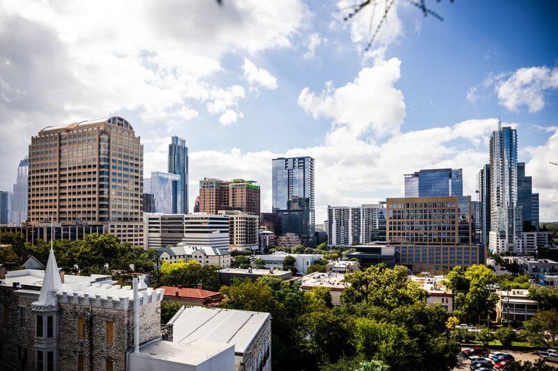 Ghidul Suprem al Lucrurilor de Făcut în Centrul Orașului Austin