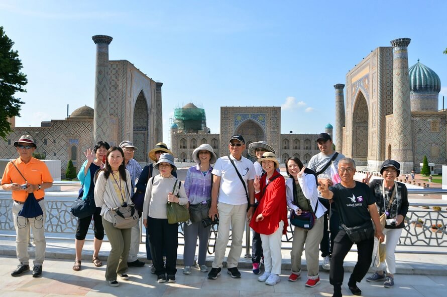 Exploring Turkmenistan's Rise in Travel to Uzbekistan