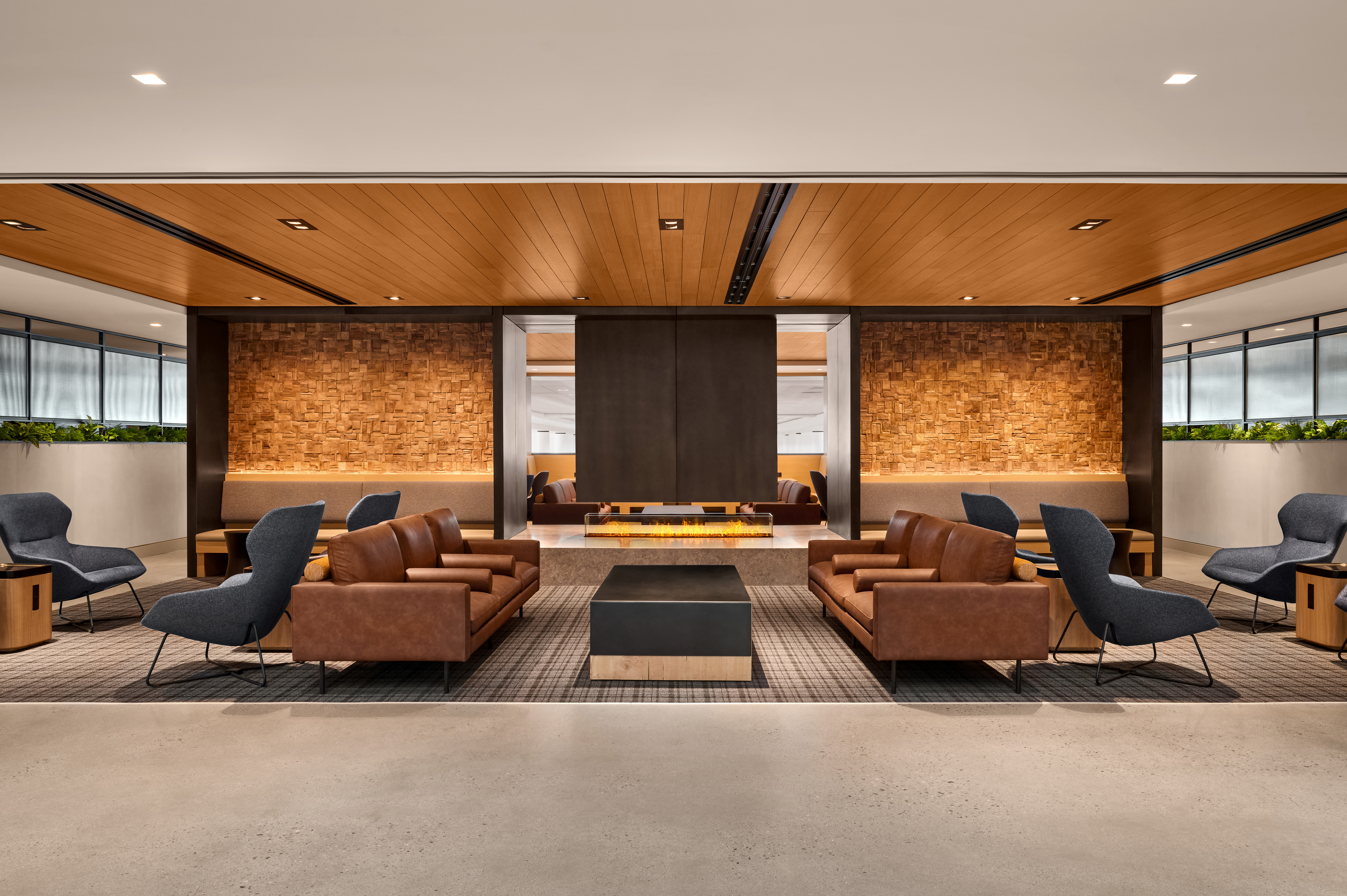 United Airlines Unveils Fourth Club in Denver, Elevating Passenger Comfort