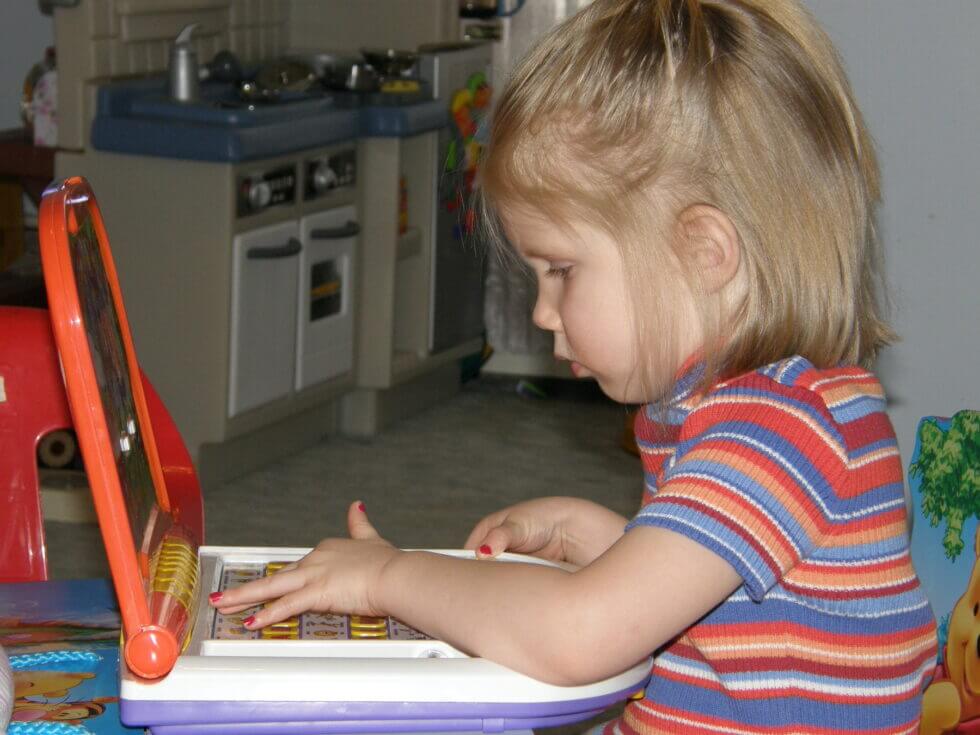 Exploring Hannah Spencer’s Academic Journey and Cultural Interests While Considering Travel Transfers