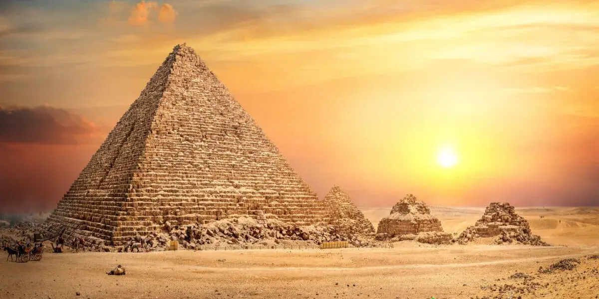 Discovering the Costs of a 7-Day Trip to Egypt: Budget and Luxury Options Uncovered