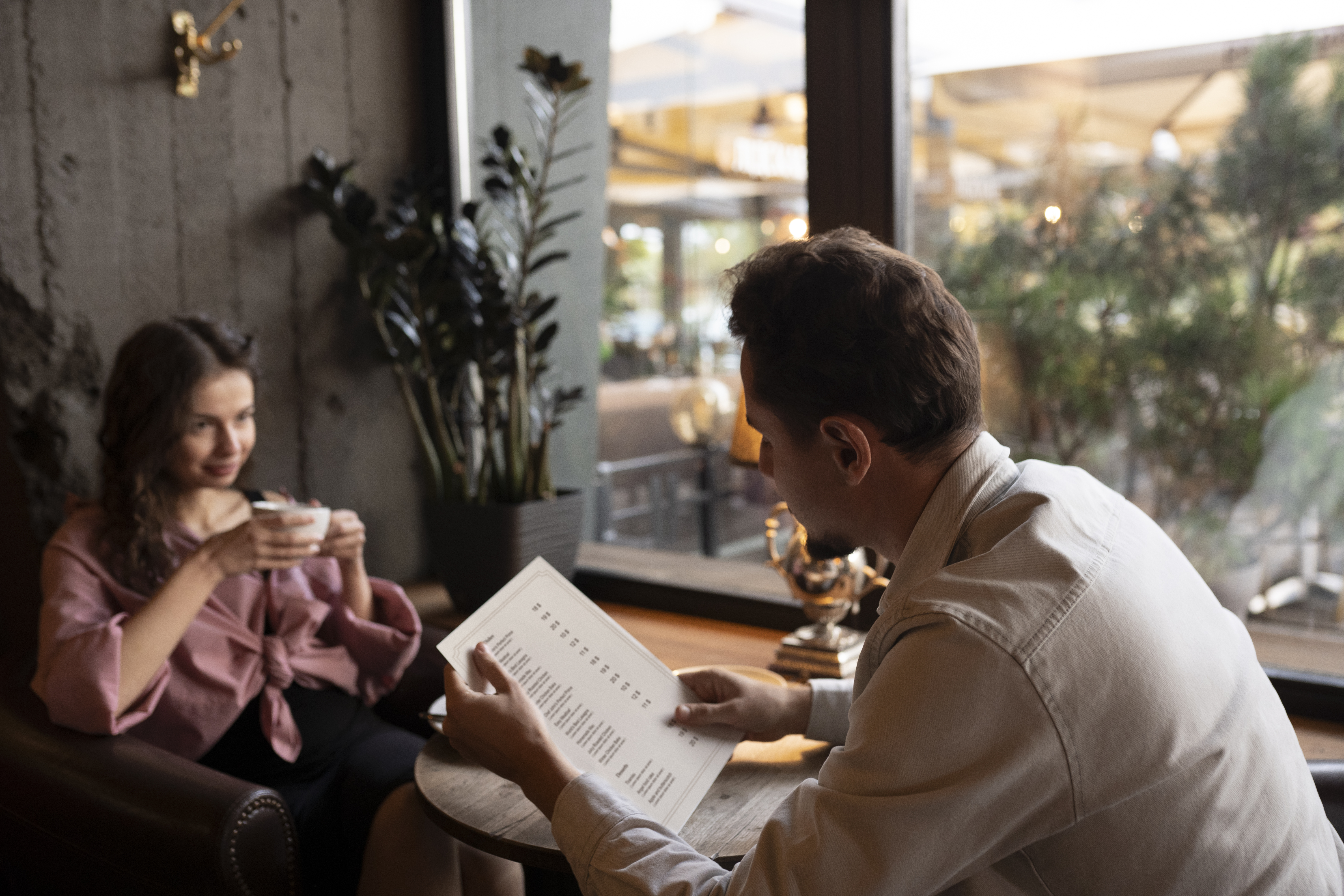 How Menu Covers, Holders, and Table Stands Shape Modern Hospitality