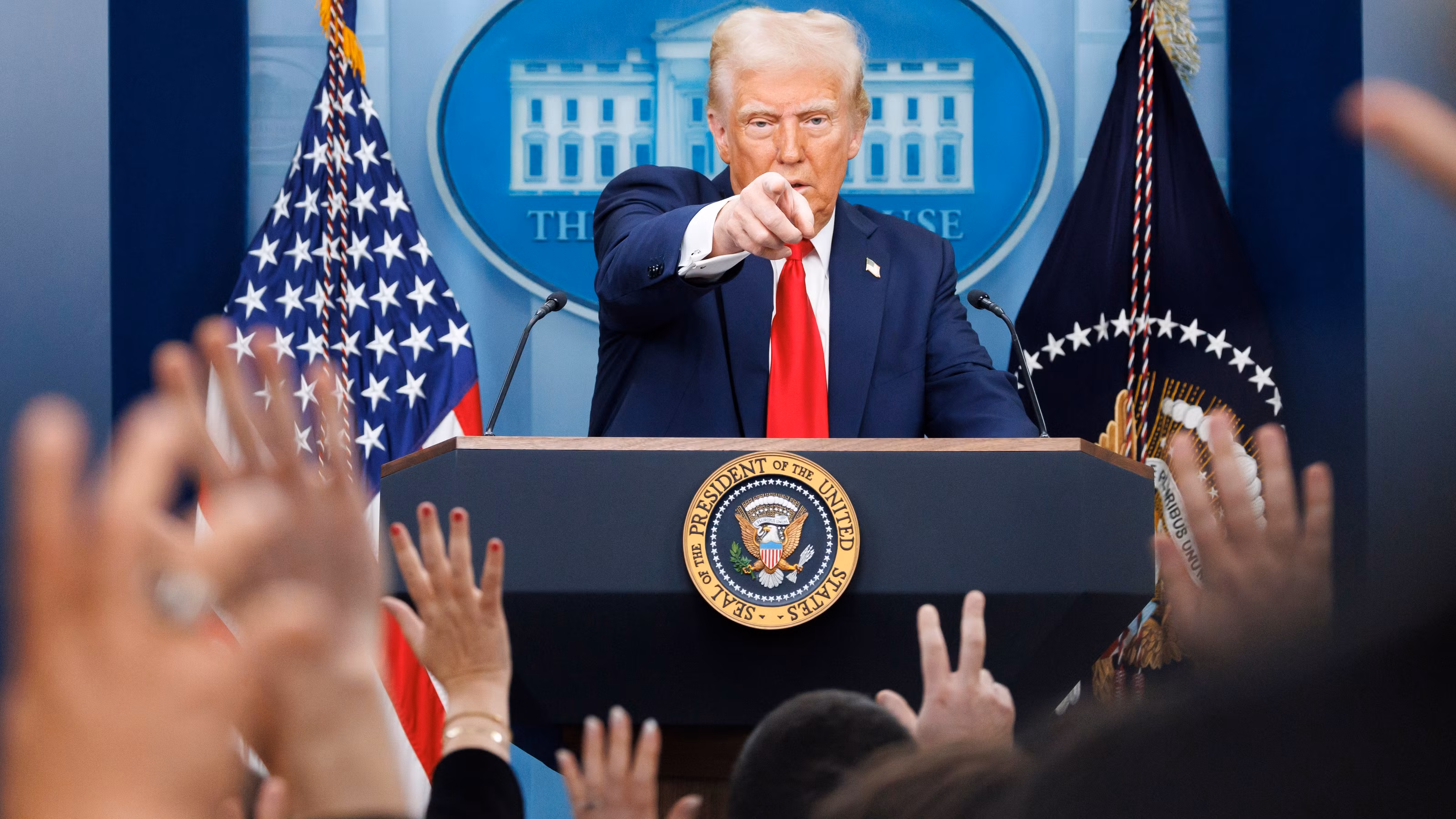 Understanding US Social Media Data Checks on Tourists and Their Impact on Travel Security and Visitor Numbers