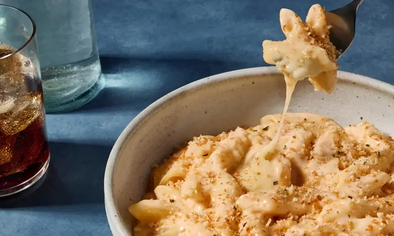 Alaska Airlines and Hawaiian Airlines Launch Chef-Led Spring Menus on Select Routes